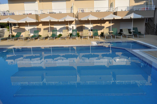 Sarti Plaza Hotel Екстериор снимка